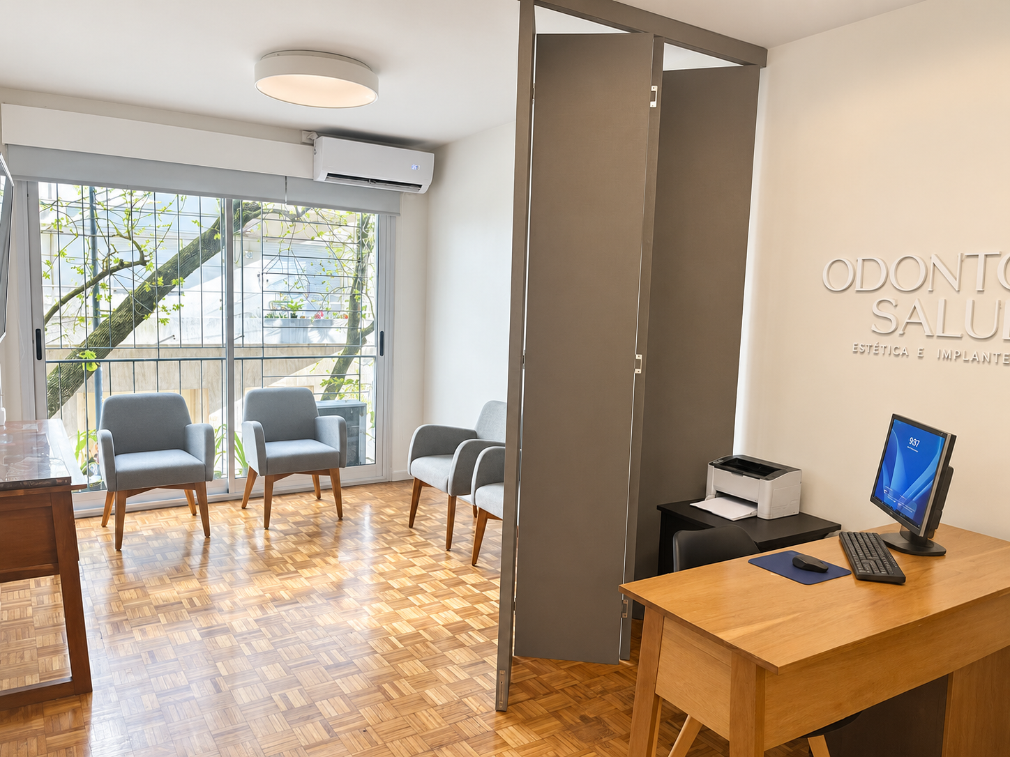Recepción y sala de espera de Odonto Salud